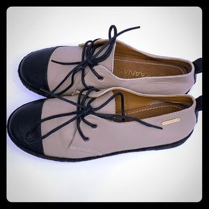 Kaanas Leather Black Toe Beige Straw Sole Shoes